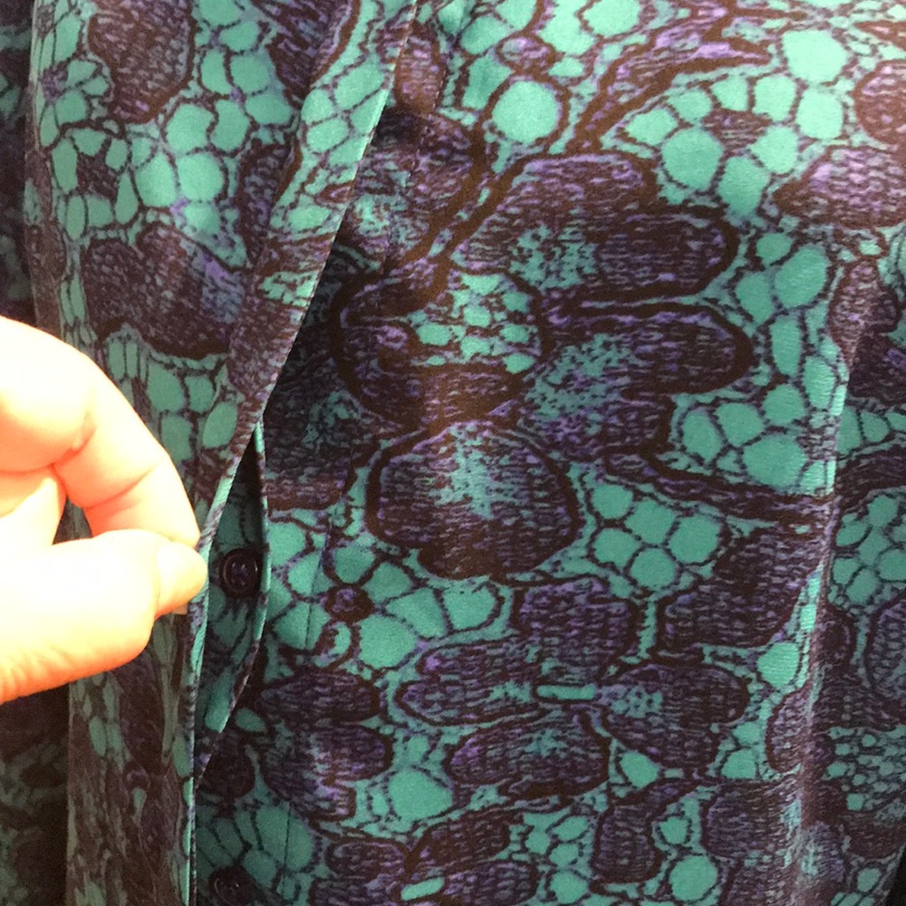 blouse - Picture 5 of 8